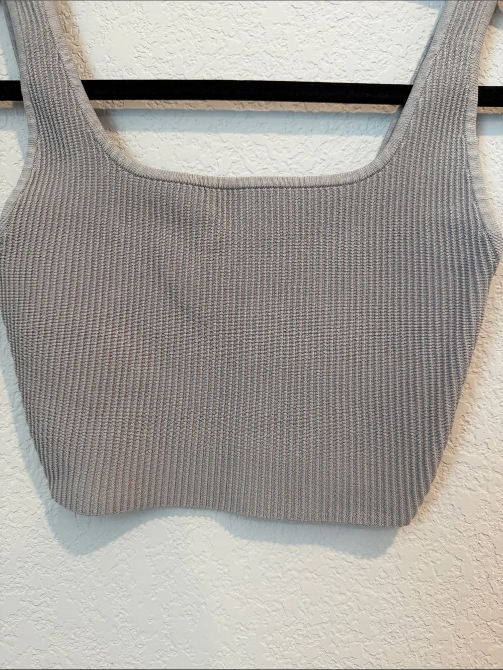 Babaton Ribbed Square Crop Top - Light Gray - Picture 6 of 10